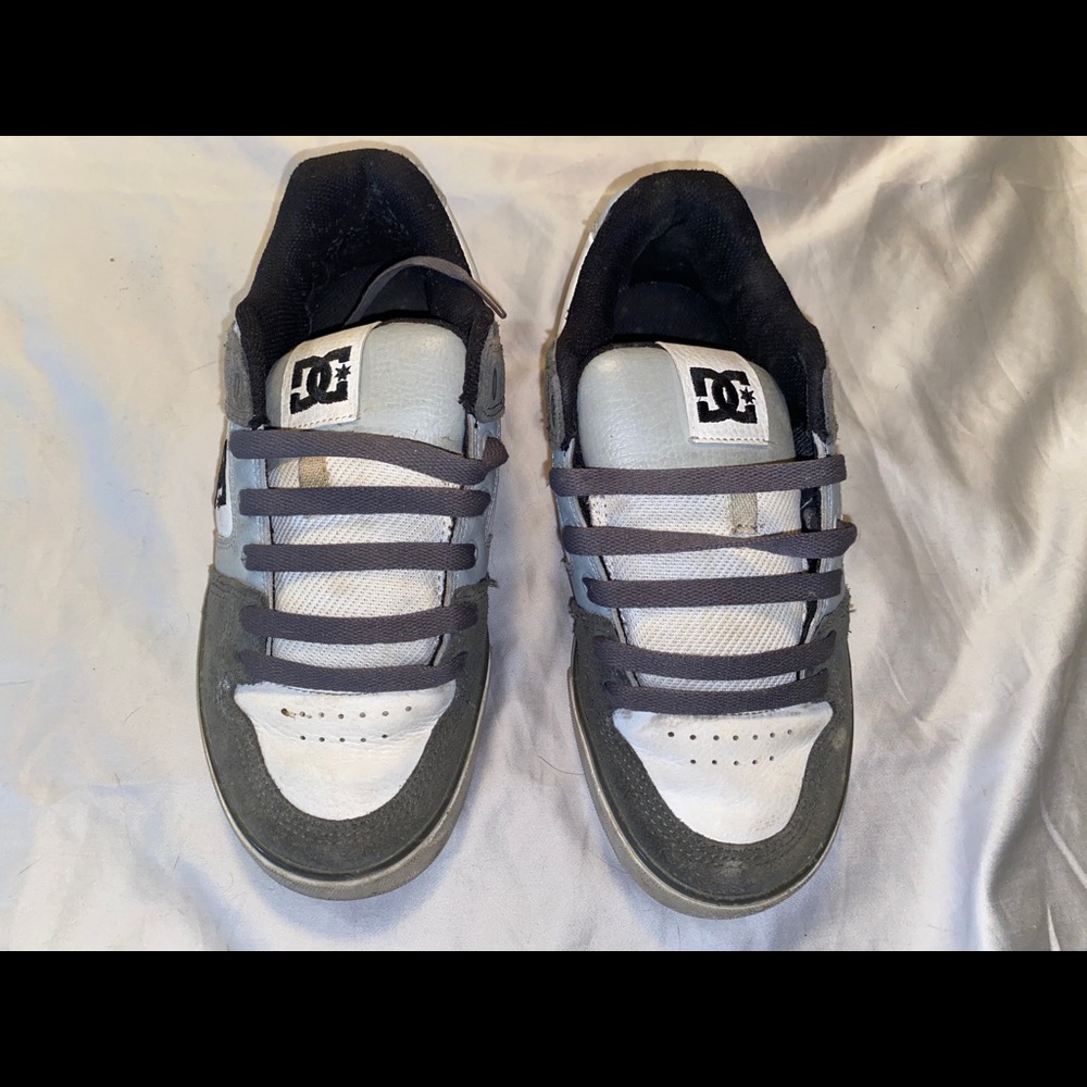 DC shoes
